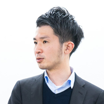 グループ代表取締役日笠健